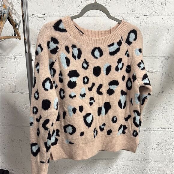 Leopard Print Pullover Sweater RD Style - Size Small - NWOT - Picture 1 of 3